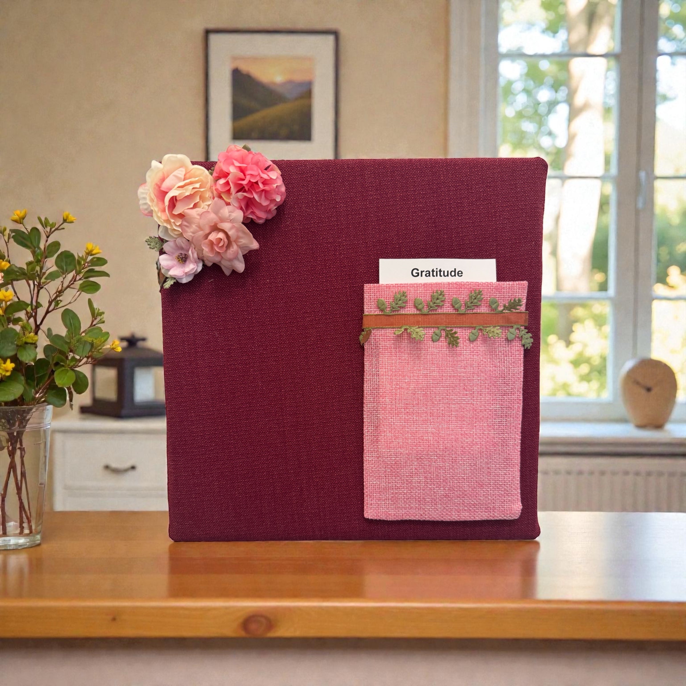 Heart Pocket™ Mini Burgundy Bloom